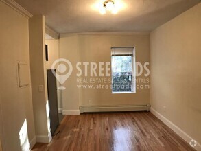 Building Photo - 2 bedroom in Boston MA 02120