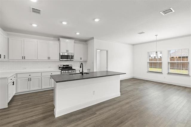 Building Photo - 544 Oak Crk Dr