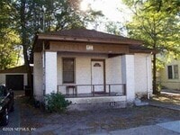 Building Photo - 666 Basswood St