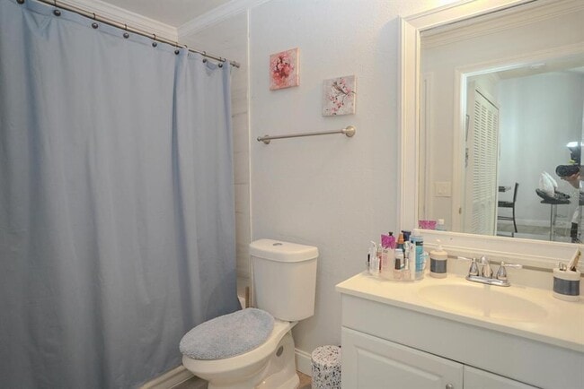 Building Photo - 14768 Laguna Beach Cir