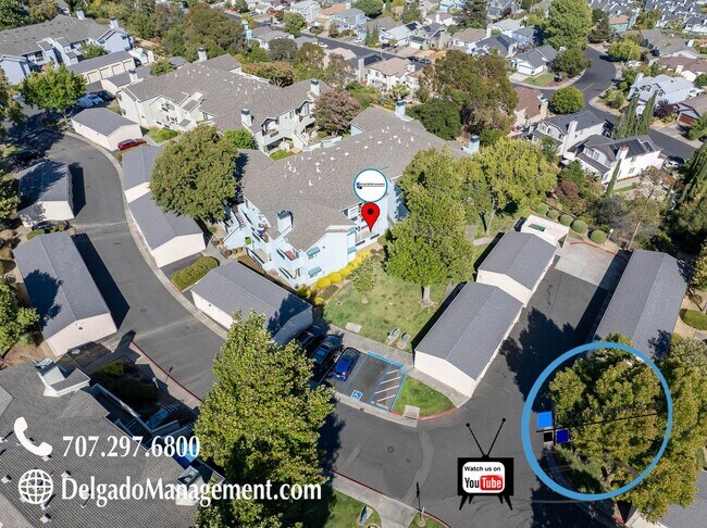 Building Photo - Glen Cove downstairs condo!