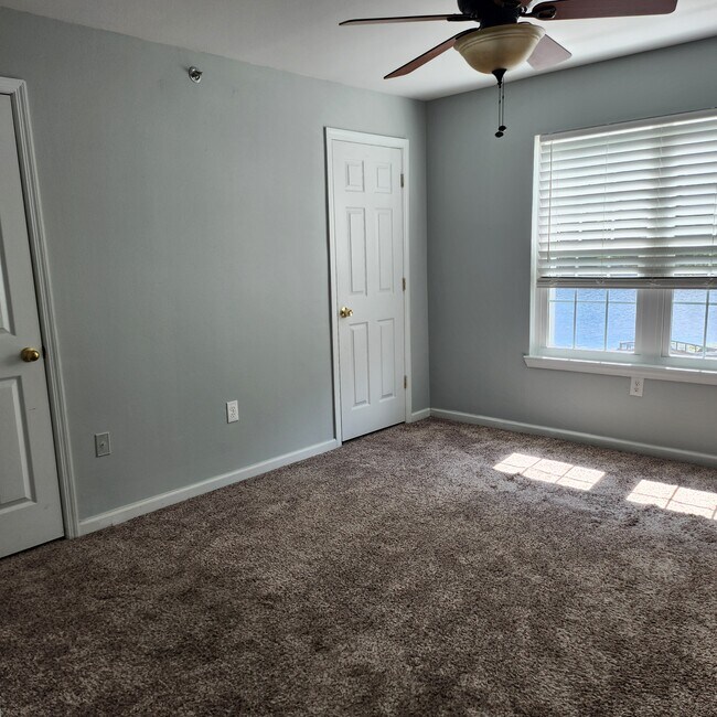 Building Photo - 23699 Bahama Point