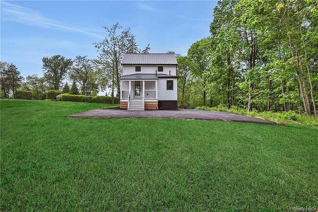 Building Photo - 386 Lakeside Rd