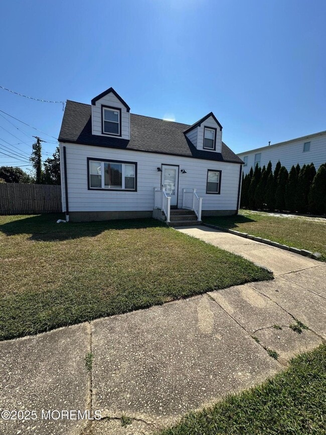 Building Photo - 10 Cambell Ct