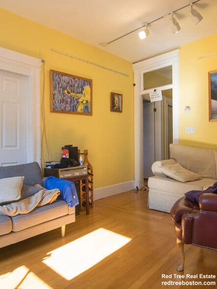 Building Photo - 229 Harvard St