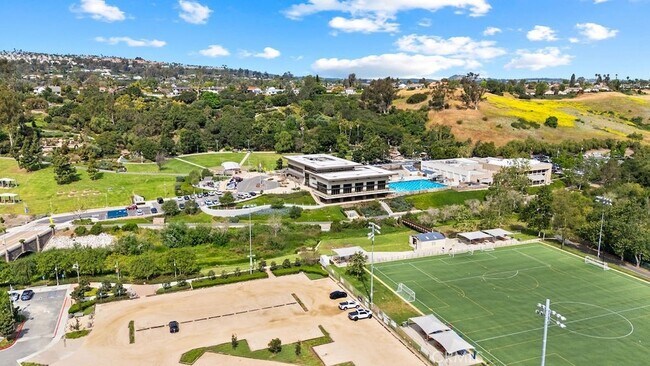 Building Photo - 28921 Via Pasatiempo