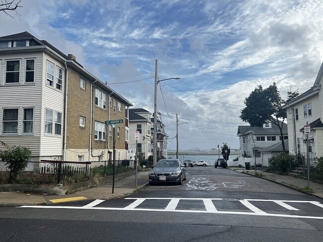 Building Photo - 103 St Andrew Rd