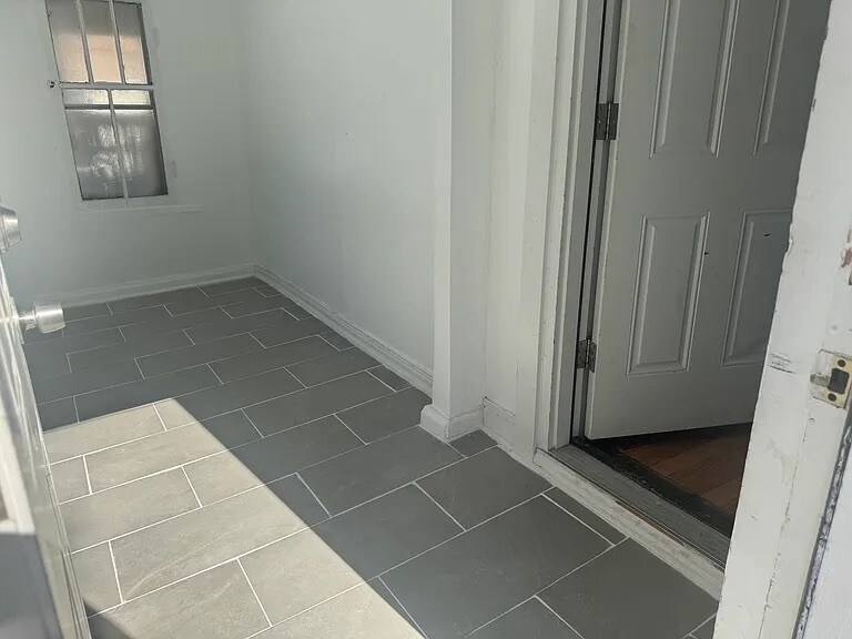 Building Photo - 1745 Brown Ave