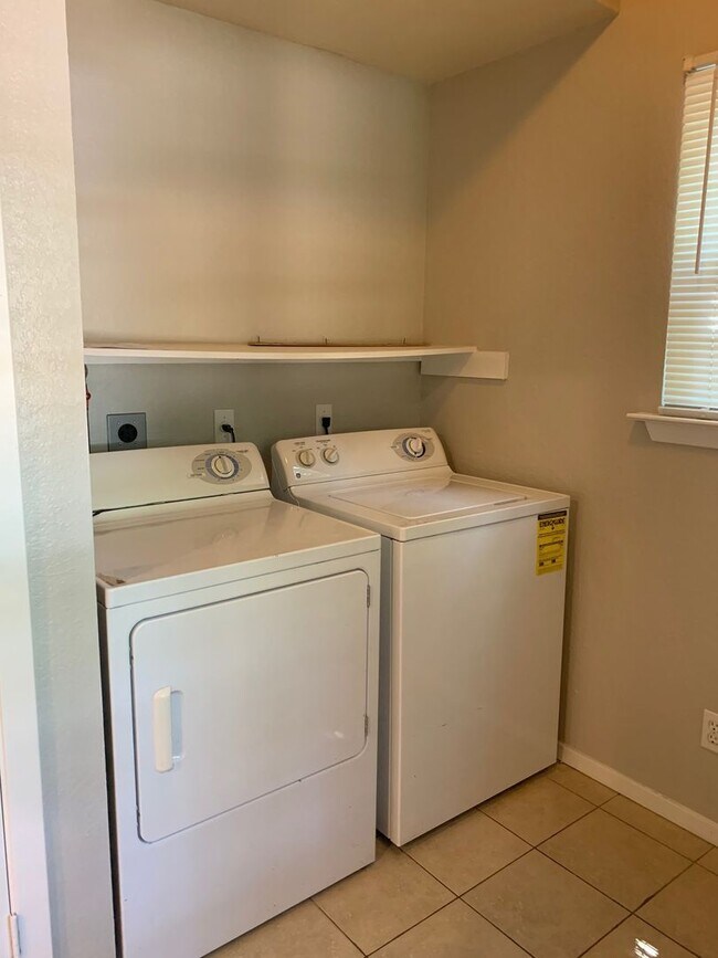 Building Photo - 2206 Pennsylvania Ave