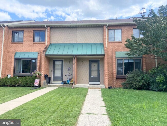 Building Photo - 203 S Snowdon Ct