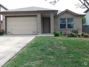 Building Photo - Beautifully maintained 3-bedroom, 2-bath home