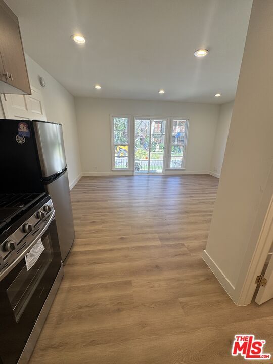 Building Photo - 137 Crescent Dr
