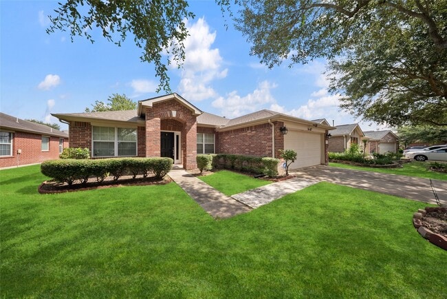 Building Photo - 2219 Rocky Hollow Ln