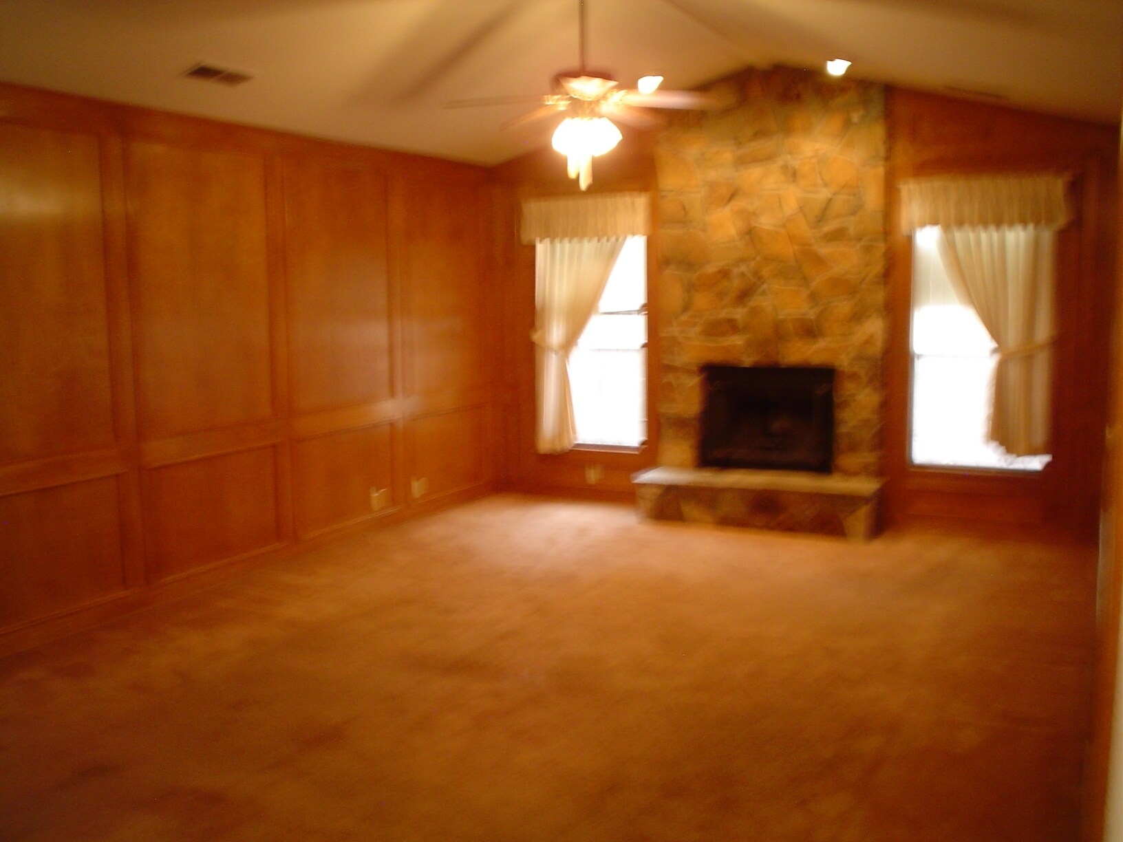 Building Photo - 5501 Vista Sandia NE
