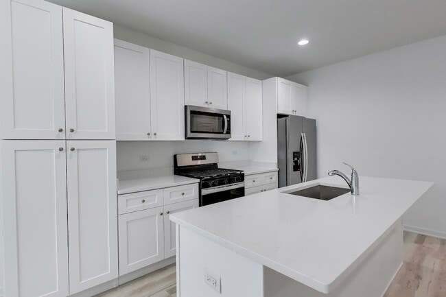 Building Photo - 1234 Gillespie Ln