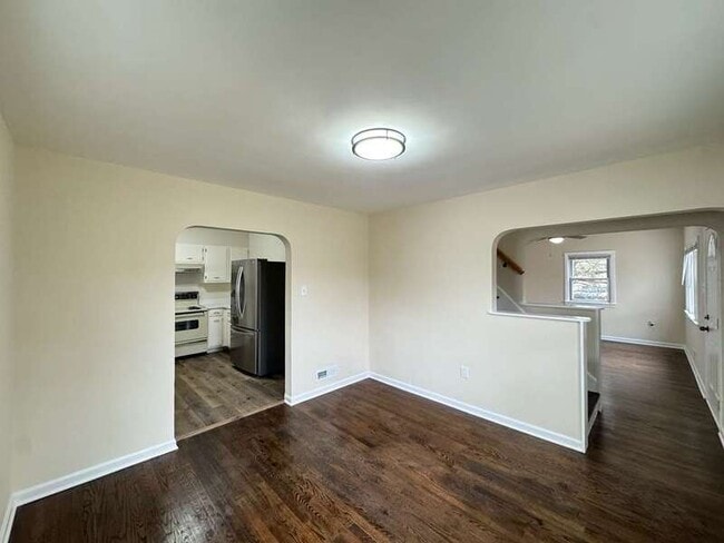 Building Photo - 316 Holy Cross Rd