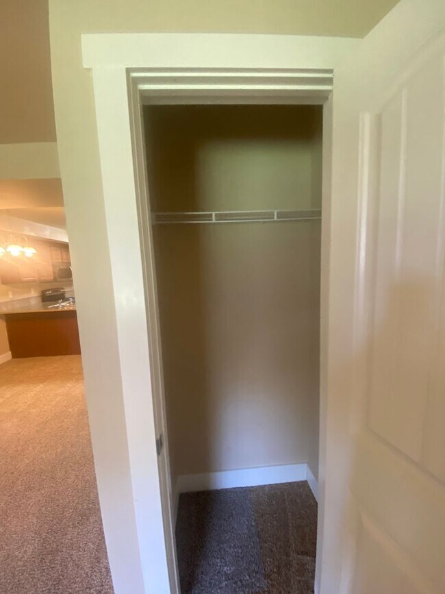 Building Photo - 9993 W Rosecroft Ct