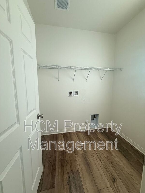 Building Photo - 4254 S Hermosa Paseo