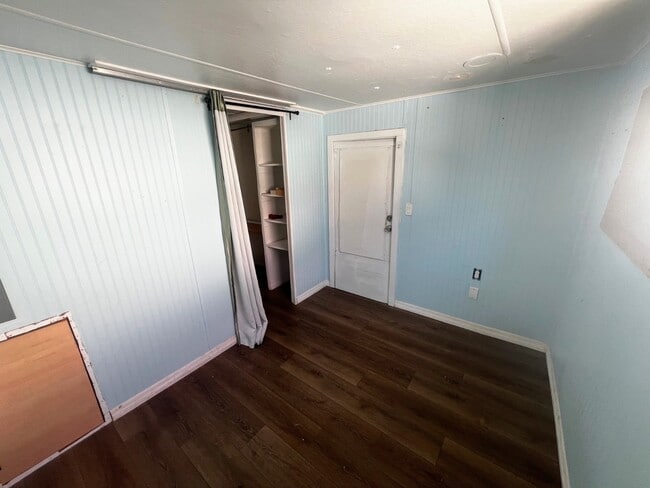 Building Photo - 616 Cortez Rd W