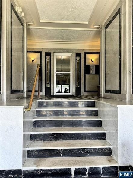Building Photo - 16 Forest St