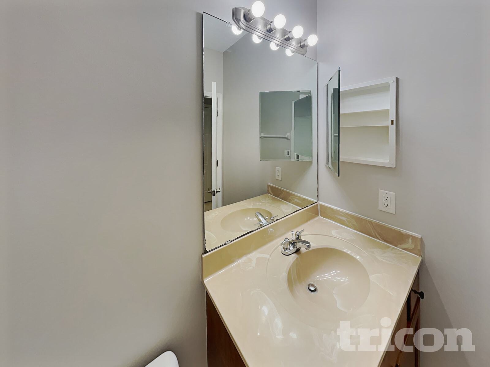 Building Photo - 12163 Georgia Oak Ct