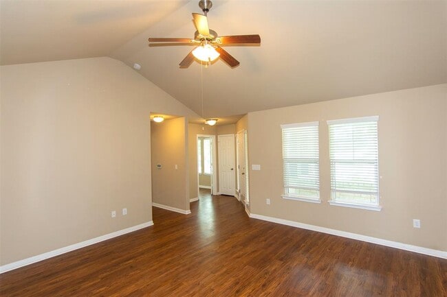 Building Photo - 18405 Tallgrass Prairie Dr