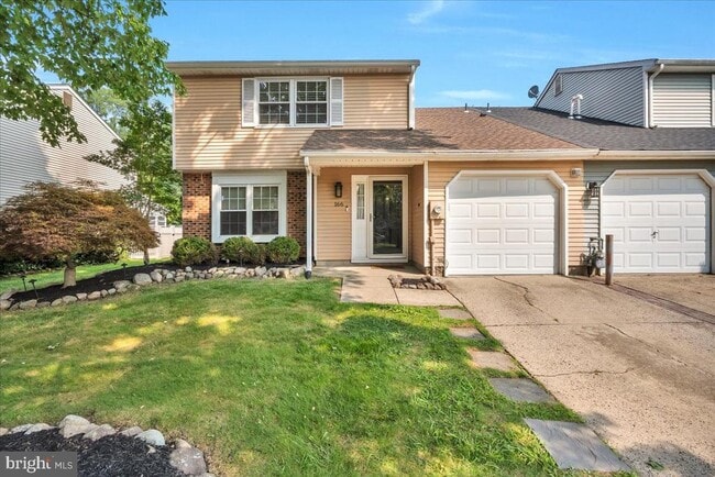 Building Photo - 166 Stratton Ln