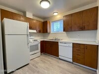 Building Photo - 2746 W 42nd Ave