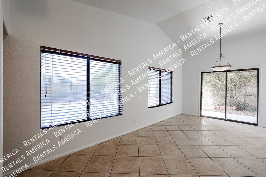 Building Photo - 20412 N 32nd Pl