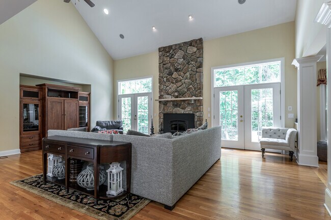 Building Photo - 15 Logging Trail Ln