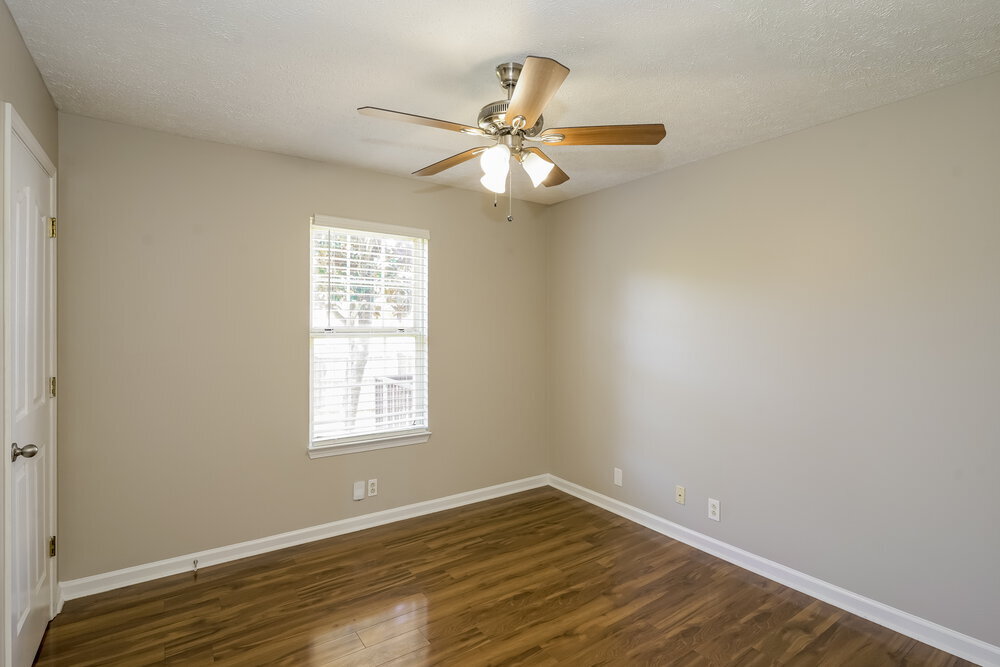 Building Photo - 2927 Islington Dr