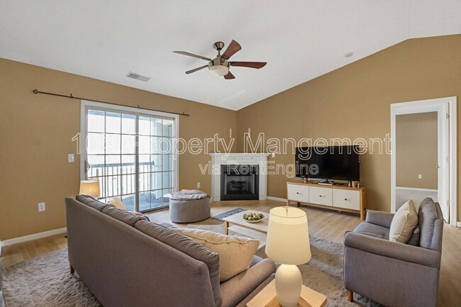 Building Photo - 705 Hidden Springs Dr