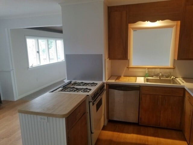 Building Photo - 90 Turnpike Rd