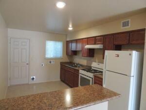 Building Photo - 594 Lomaland Dr