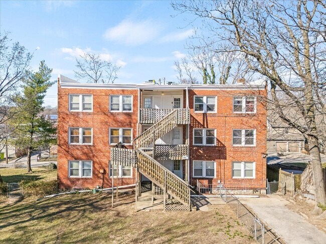Building Photo - 3803 Pennsylvania Ave