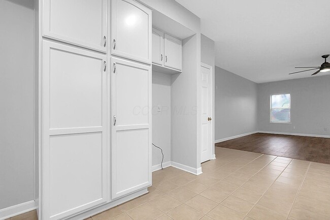 Building Photo - 2478 Silver Hill St