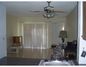 Building Photo - 11458 Royal Palm Blvd