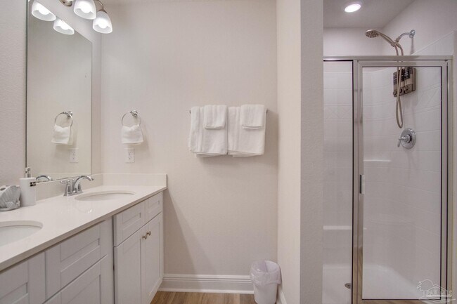 Building Photo - 5689 Stellarjay St