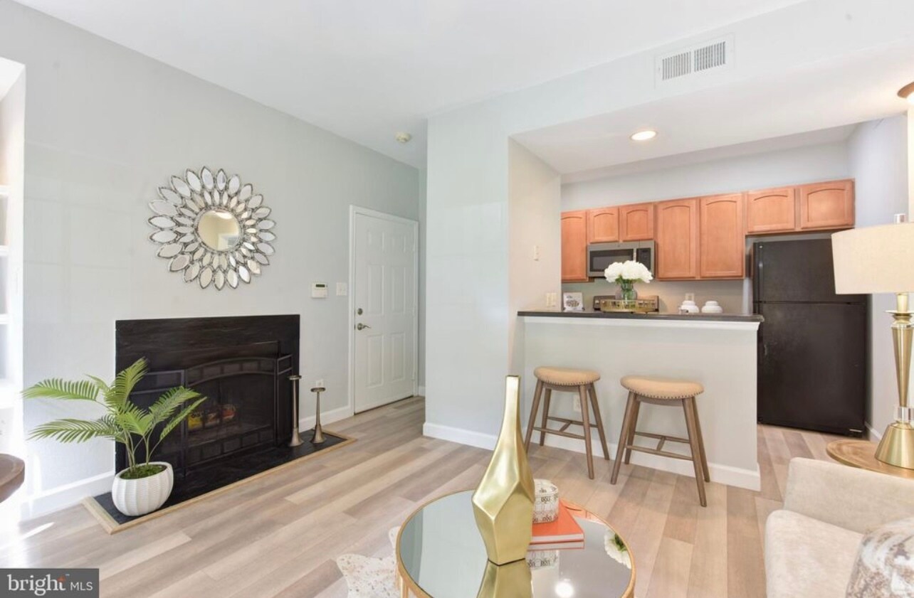 Building Photo - 12158 Penderview Ln