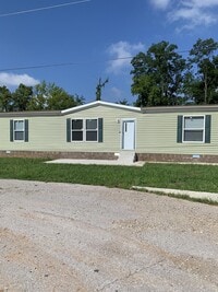 Building Photo - 104 Bristol St