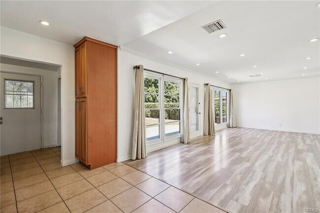 Building Photo - 16001 Tuba St