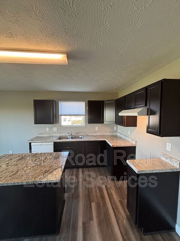 Building Photo - 2158 Pumpkin Ridge Ct