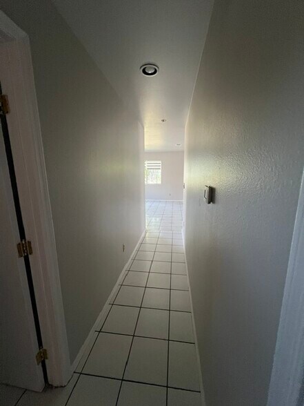 Building Photo - 8461 San Juan Ave