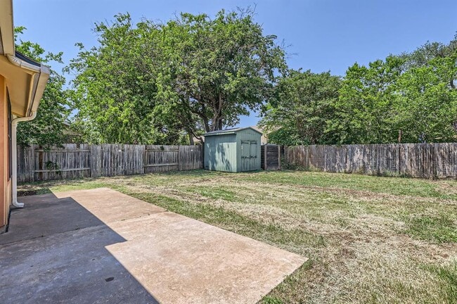Building Photo - 11306 Thorny Brook Trail