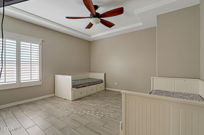 Building Photo - 14805 Holly Springs