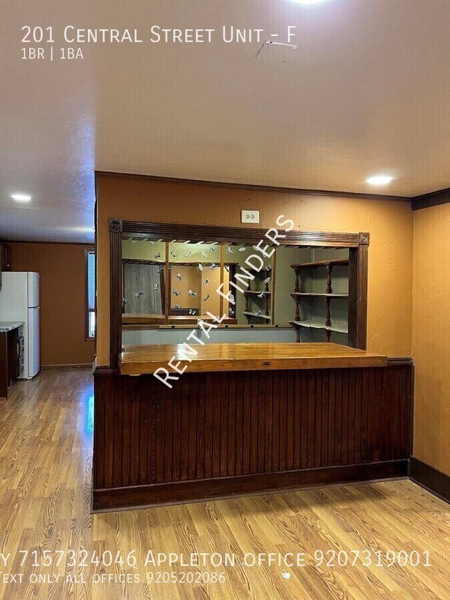 Building Photo - 201 Central St