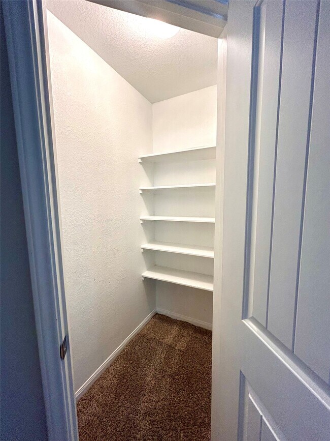 Building Photo - 22342 Clear Castle Dr