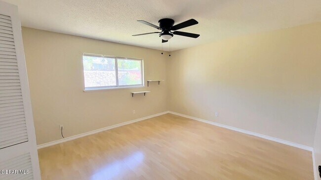 Building Photo - 6836 Orizaba Ave