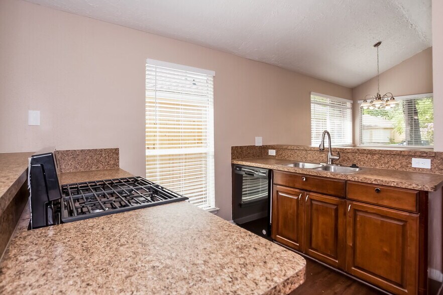 Building Photo - 20070 N Navaho Trail