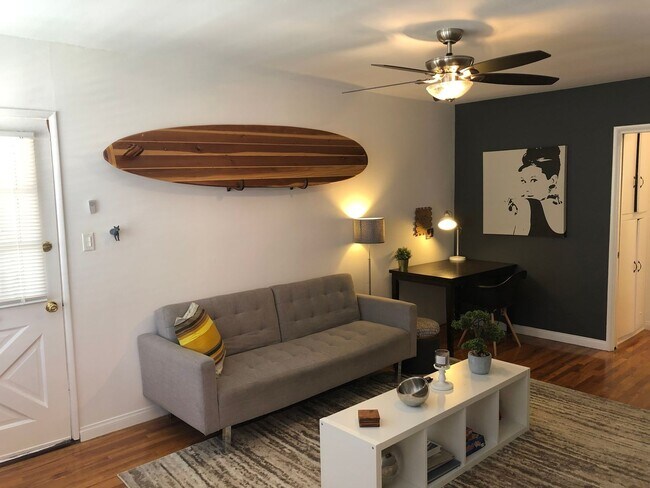 Building Photo - 12427 Chandler Blvd